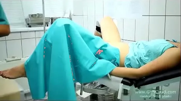 Big beautiful girl on a gynecological chair (33 bedste film