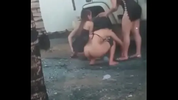 Hot ass of women pissing on the street