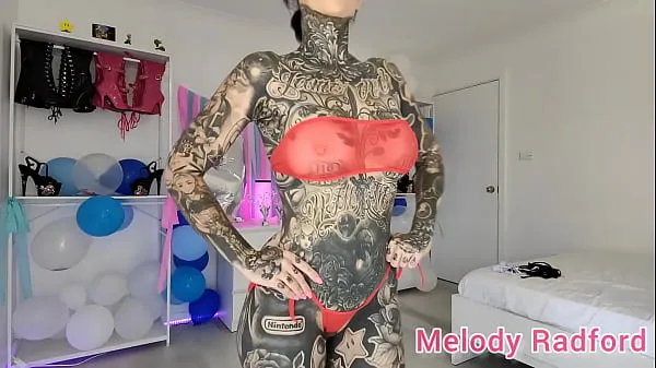 大Sheer Black and Red Skimpy Micro Bikini try on Melody Radford最好的电影